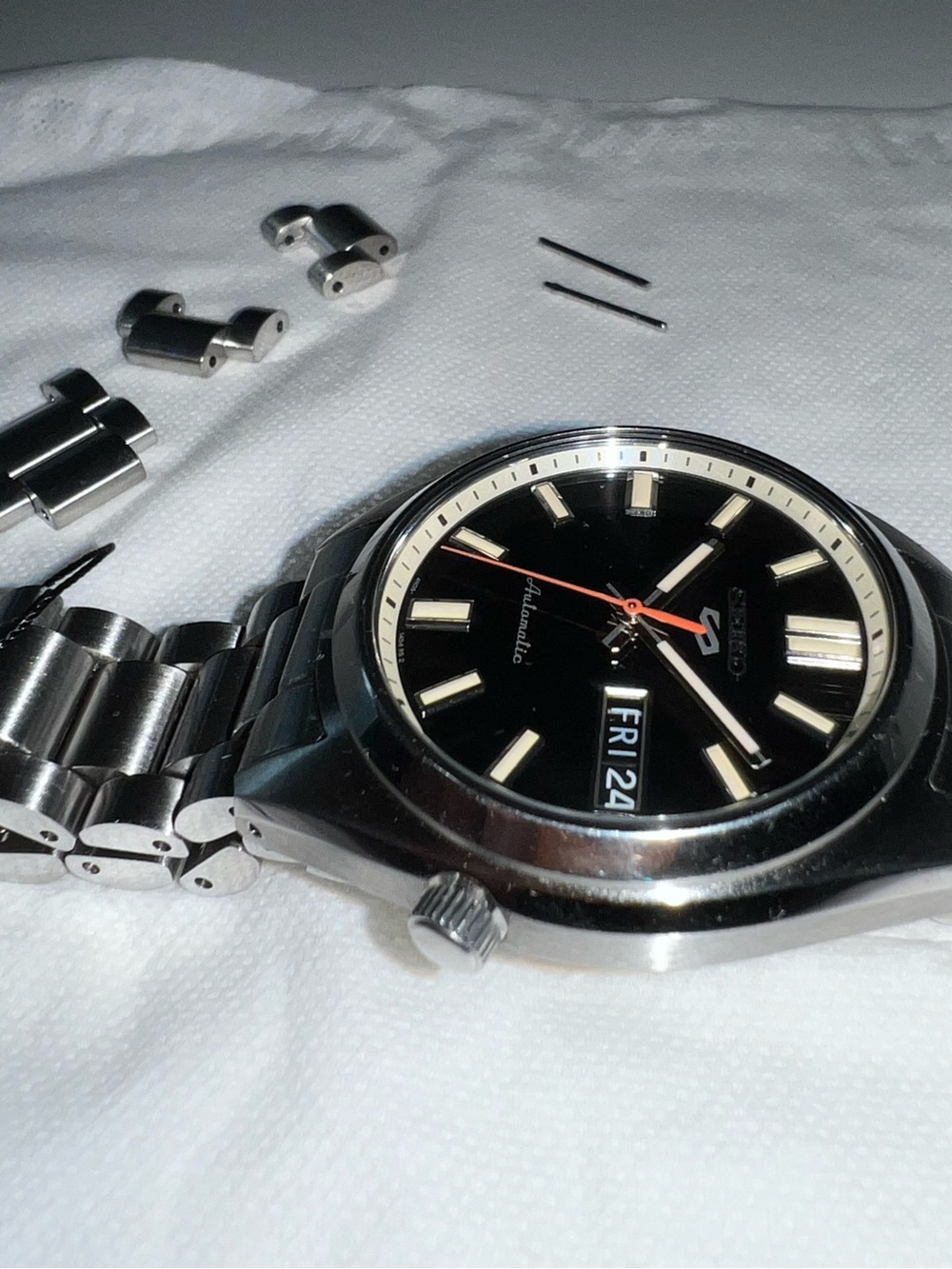 Seiko Black Dial Men's Automatic Watch with Orange Seconds Hand